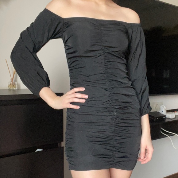 H&M dress - one time used - Picture 2 of 3